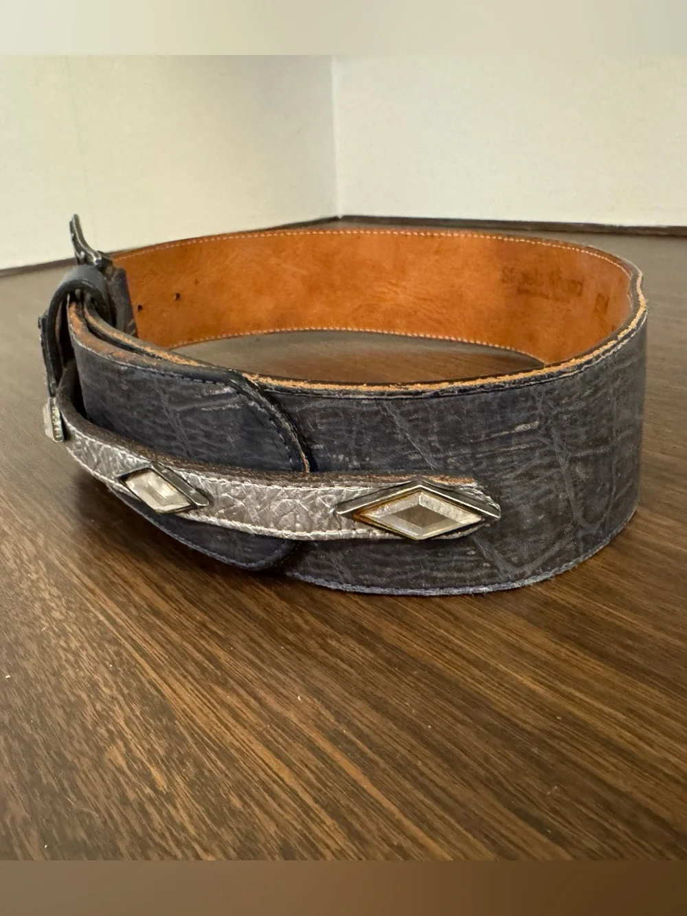 Streets Ahead Women’s Small Leather Western Belt Black Gray Crystal Embellished